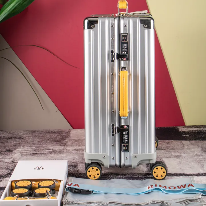 スーパーコピー リモワ スーツケース