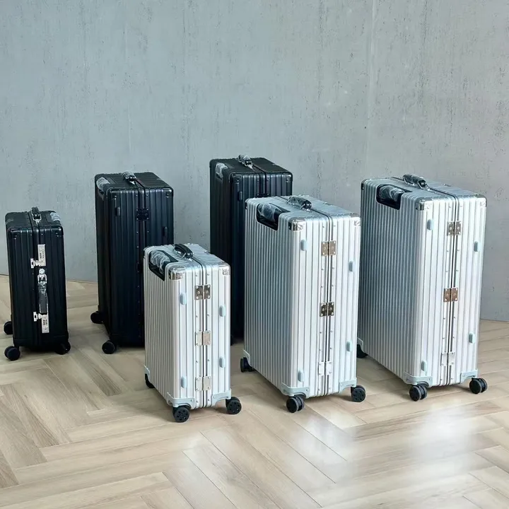 スーパーコピー リモワ スーツケース