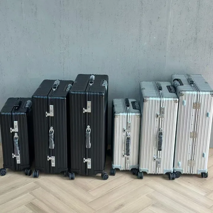 スーパーコピー リモワ スーツケース