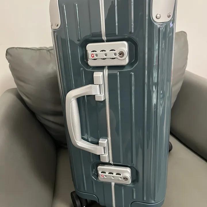 スーパーコピー リモワ スーツケース
