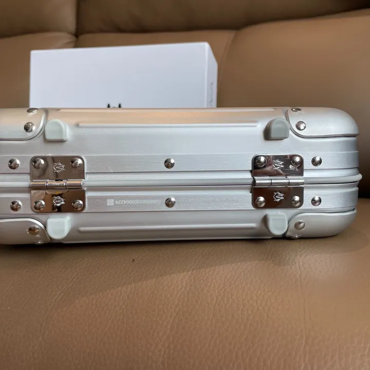 スーパーコピー リモワ スーツケース