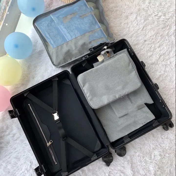 スーパーコピー ルイヴィトン スーツケース