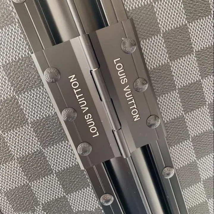 スーパーコピー ルイヴィトン スーツケース
