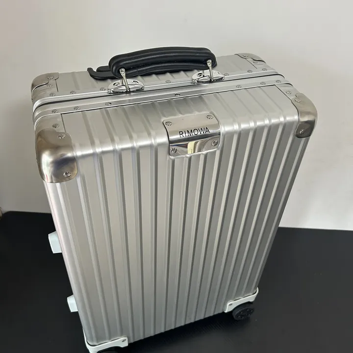 スーパーコピー リモワ スーツケース