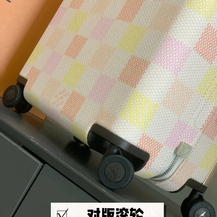 スーパーコピー ルイヴィトン スーツケース