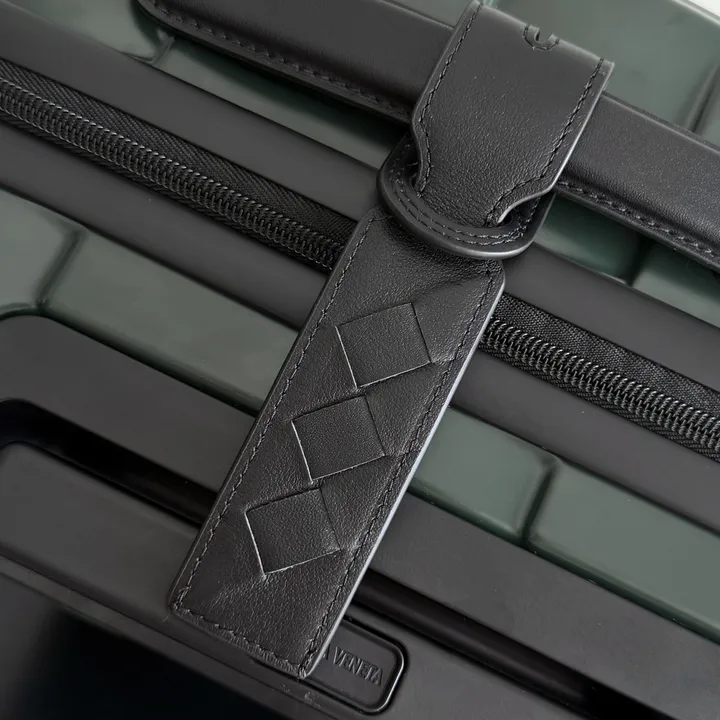 スーパーコピー ボッテガ ヴェネタ スーツケース