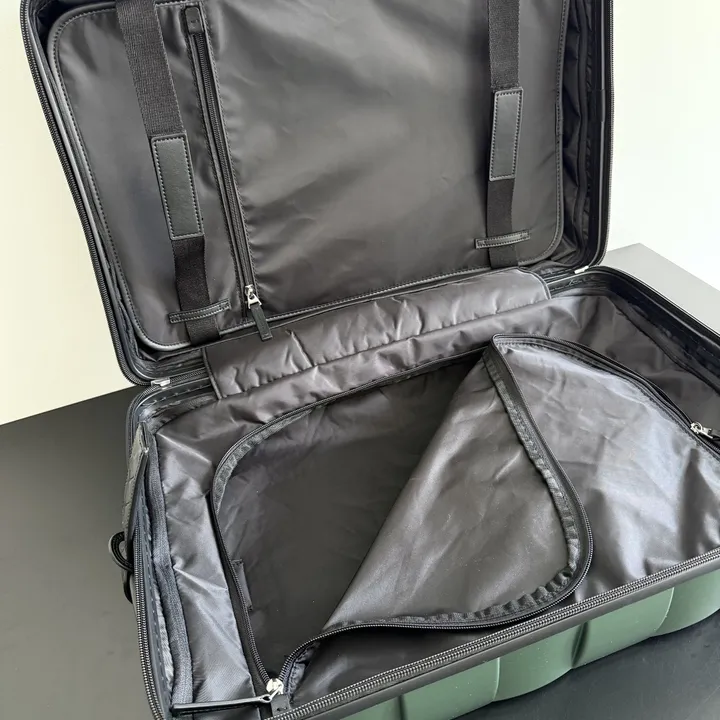 スーパーコピー ボッテガ ヴェネタ スーツケース
