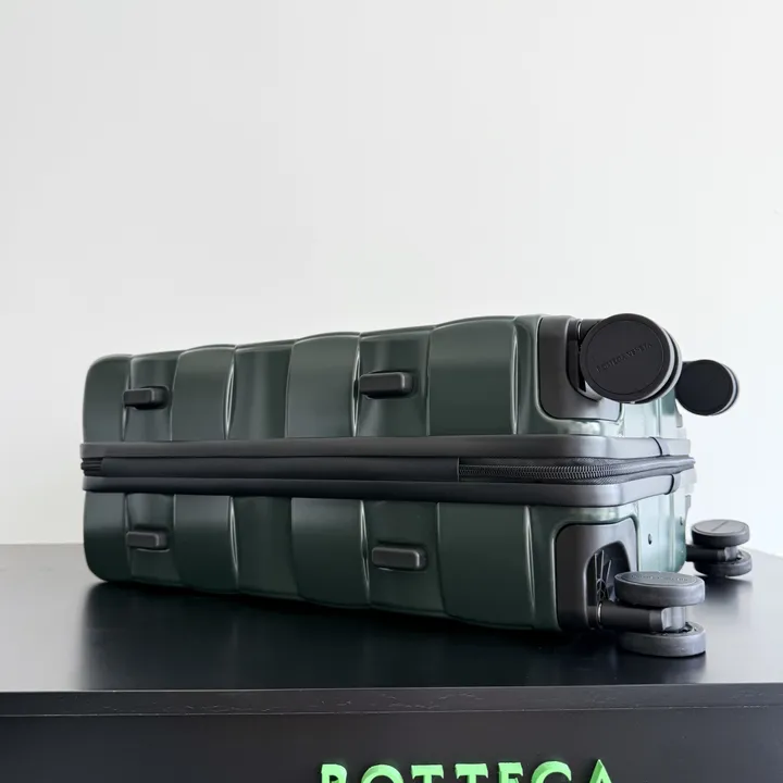 スーパーコピー ボッテガ ヴェネタ スーツケース