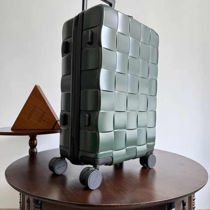 スーパーコピー ボッテガ ヴェネタ スーツケース