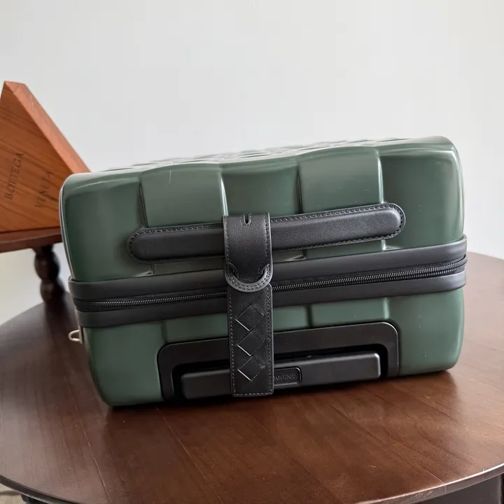 スーパーコピー ボッテガ ヴェネタ スーツケース