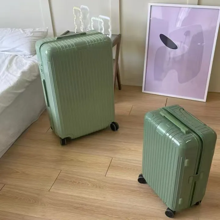 スーパーコピー リモワ スーツケース