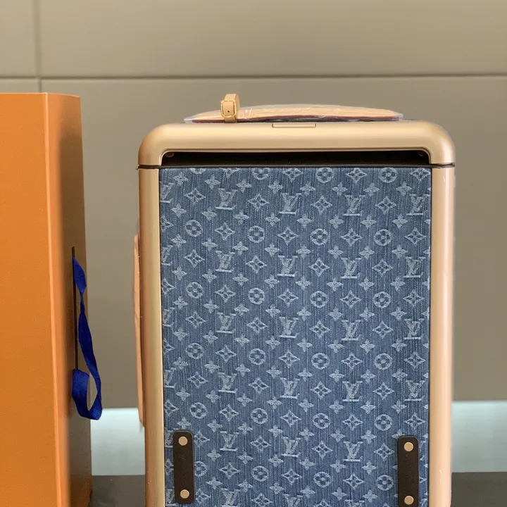 スーパーコピー ルイヴィトン スーツケース