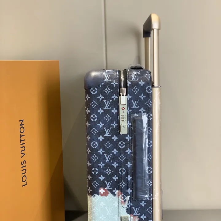 スーパーコピー ルイヴィトン スーツケース
