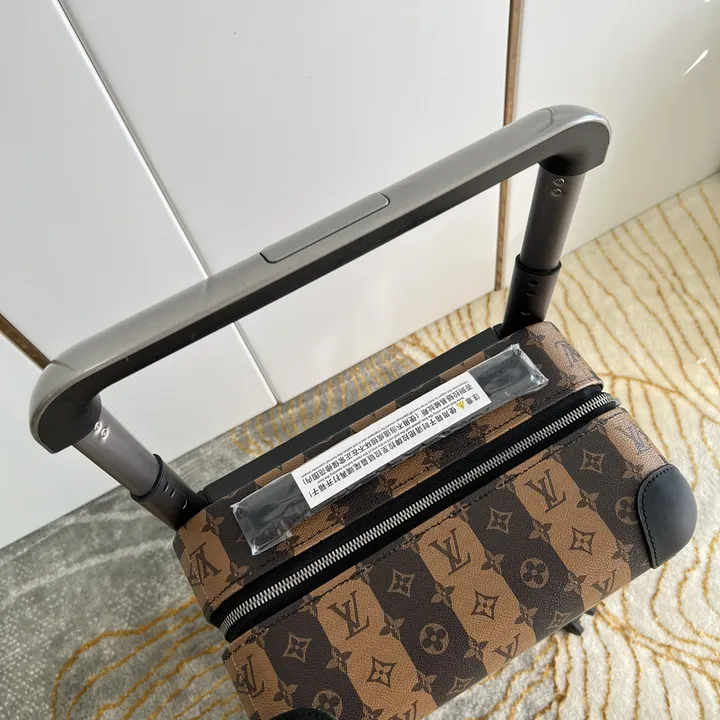 スーパーコピー ルイヴィトン スーツケース