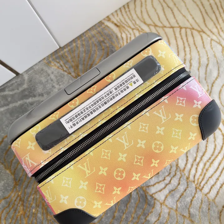 スーパーコピー ルイヴィトン スーツケース