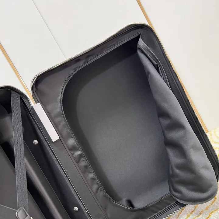 スーパーコピー ルイヴィトン スーツケース