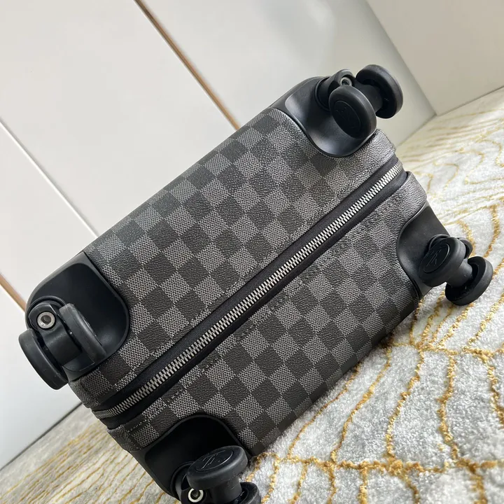 スーパーコピー ルイヴィトン スーツケース