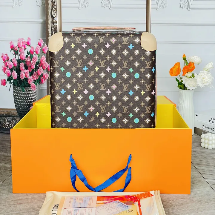 スーパーコピー ルイヴィトン スーツケース