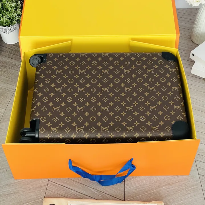 スーパーコピー ルイヴィトン スーツケース