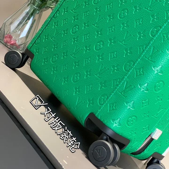 スーパーコピー ルイヴィトン スーツケース