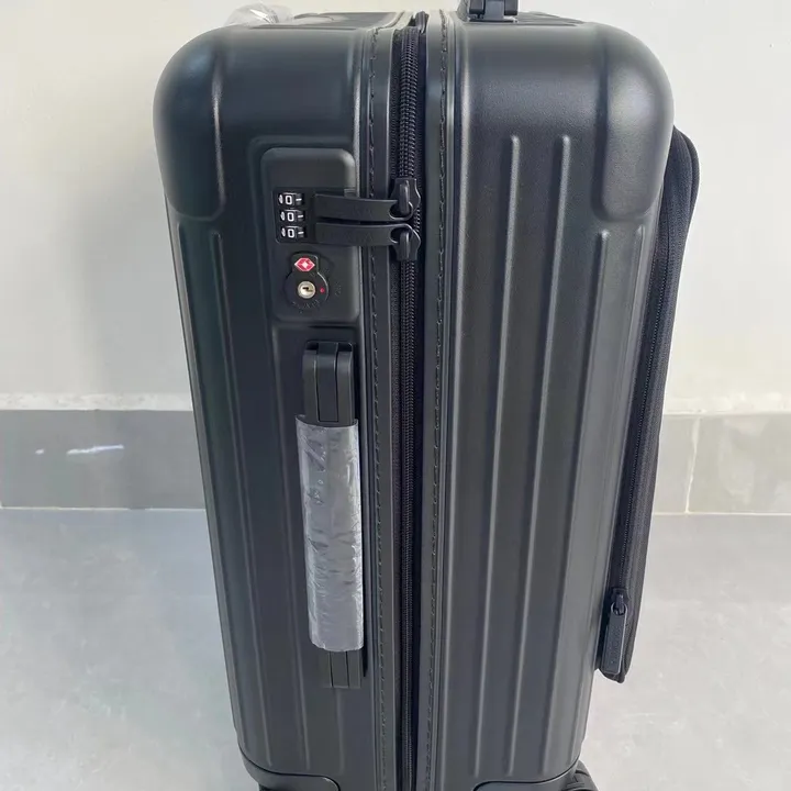 スーパーコピー リモワ スーツケース