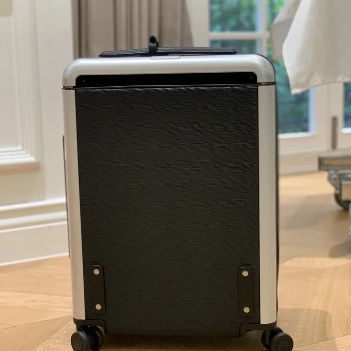 スーパーコピー ルイヴィトン スーツケース