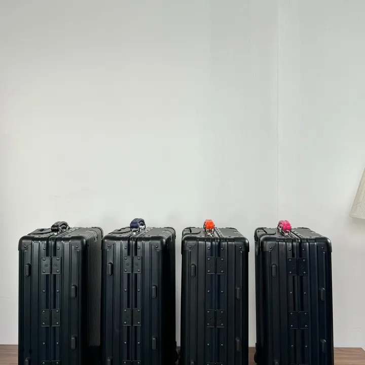 スーパーコピー リモワ スーツケース