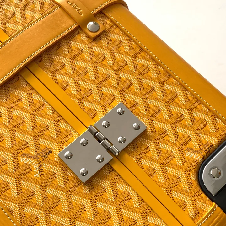 スーパーコピー フェンディ スーツケース