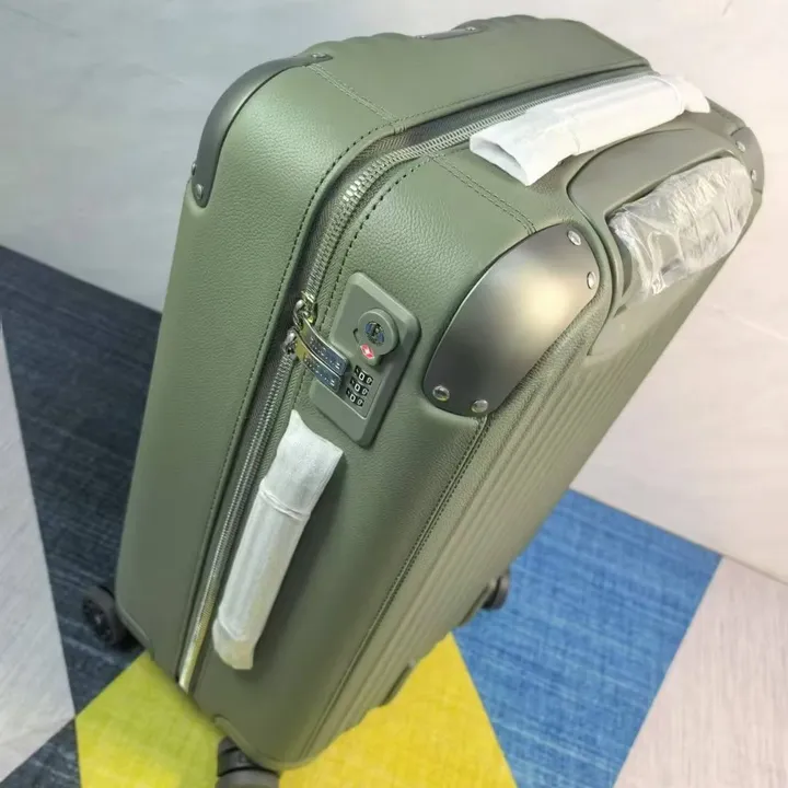 スーパーコピー リモワ スーツケース