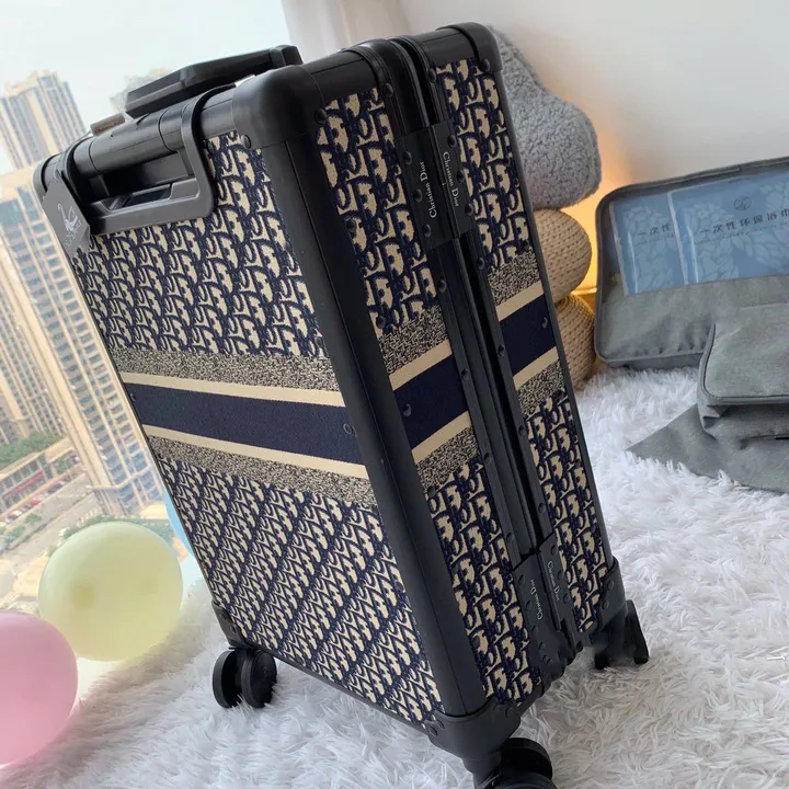 スーパーコピー グッチ スーツケース