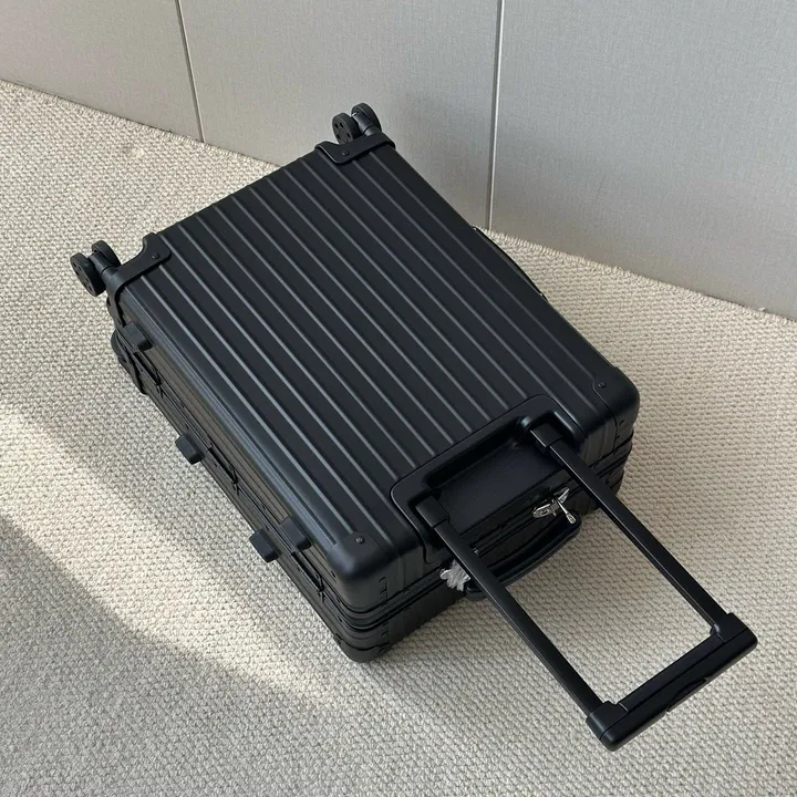 スーパーコピー リモワ スーツケース