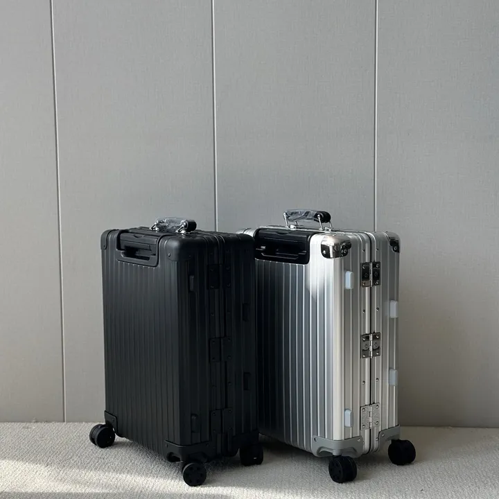 スーパーコピー リモワ スーツケース