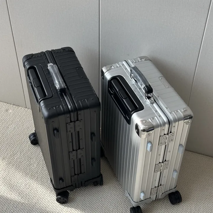 スーパーコピー リモワ スーツケース