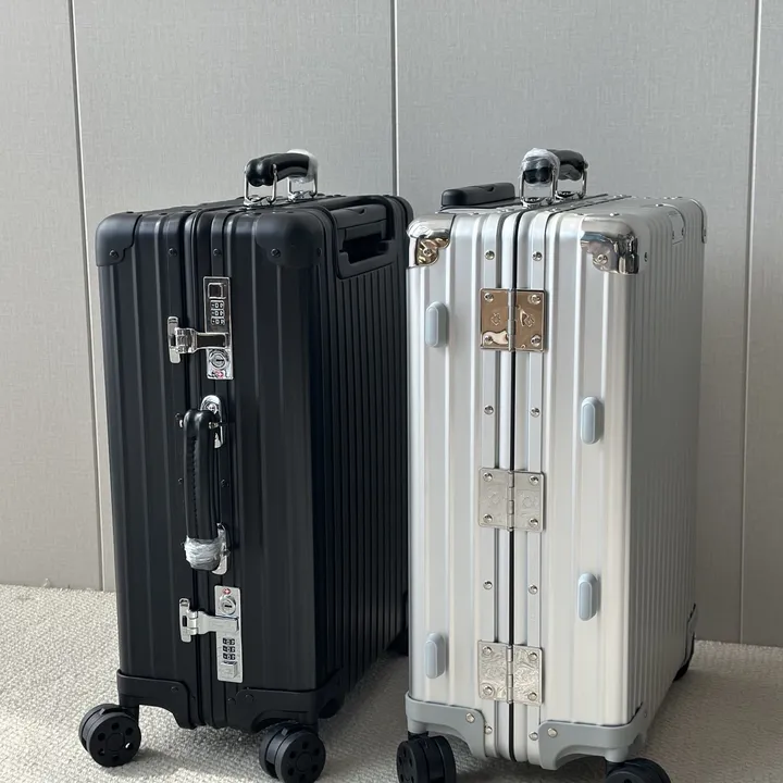 スーパーコピー リモワ スーツケース