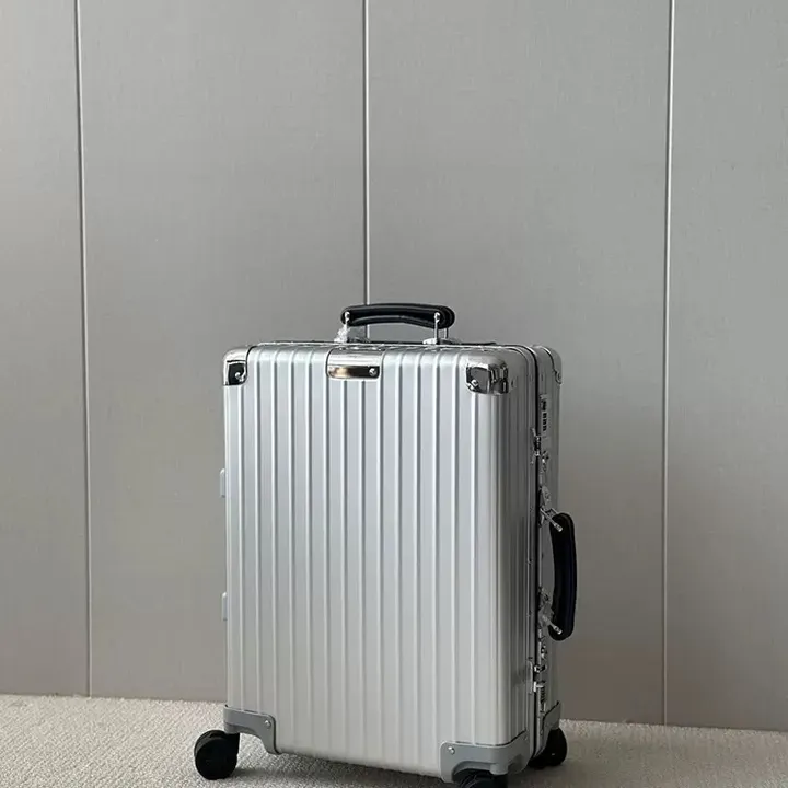 スーパーコピー リモワ スーツケース