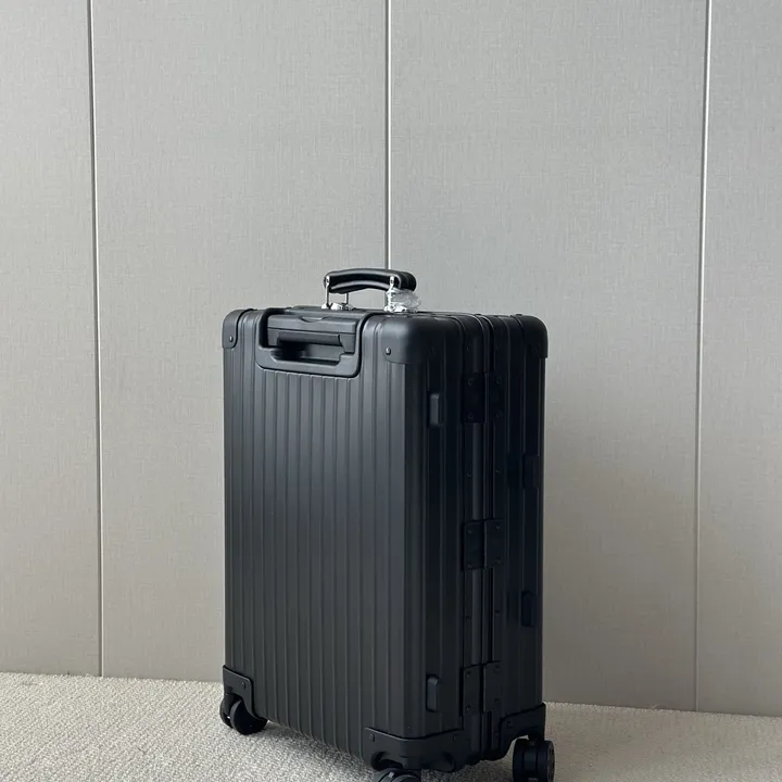 スーパーコピー リモワ スーツケース