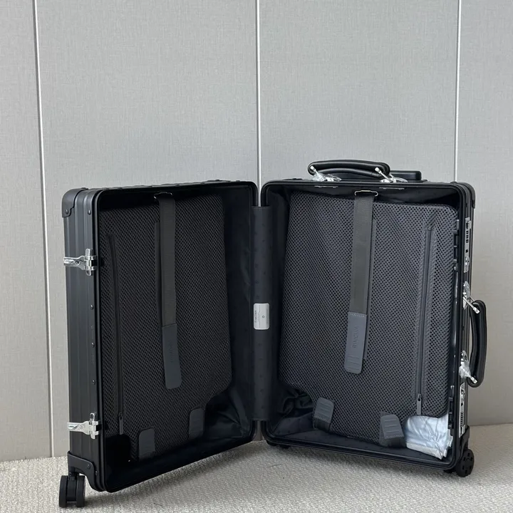 スーパーコピー リモワ スーツケース