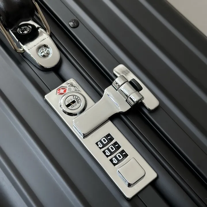 スーパーコピー リモワ スーツケース