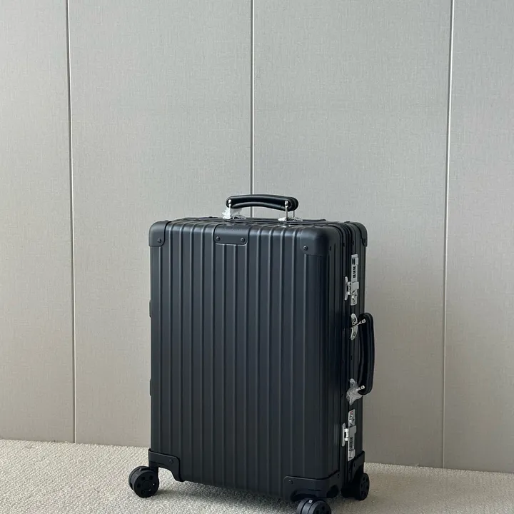 スーパーコピー リモワ スーツケース