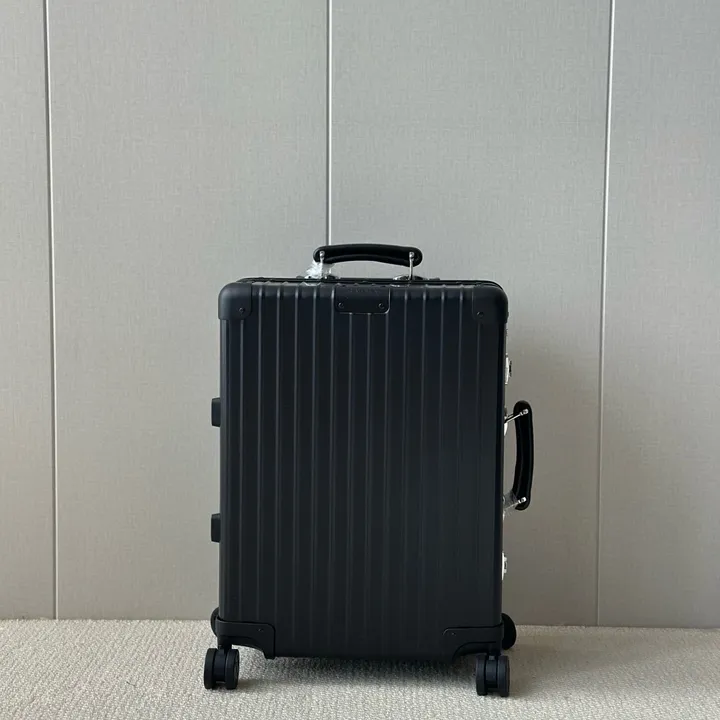 スーパーコピー リモワ スーツケース