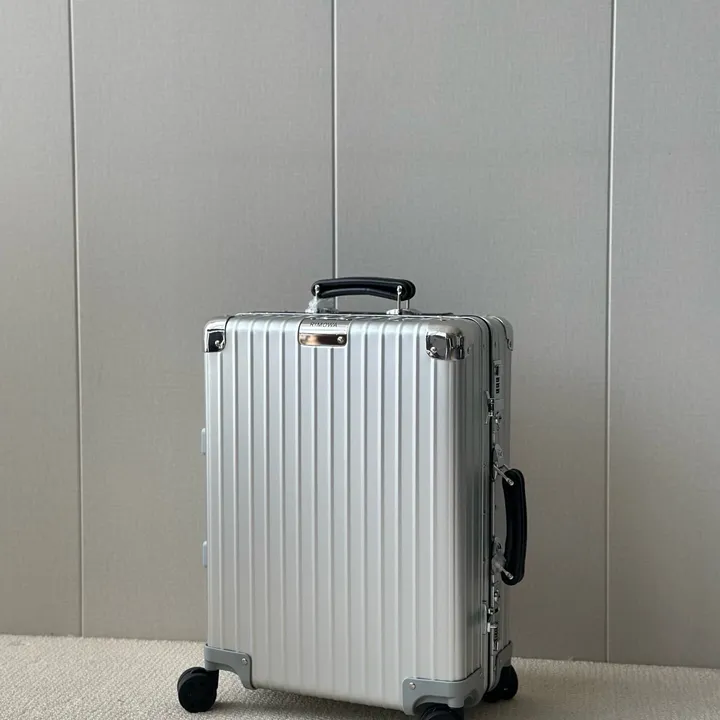 スーパーコピー リモワ スーツケース