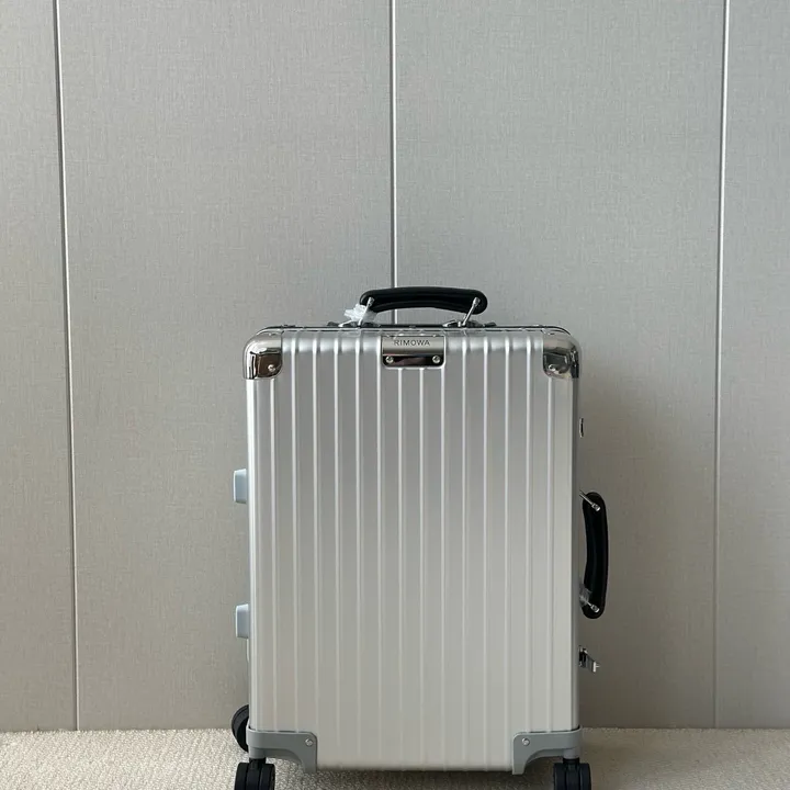 スーパーコピー リモワ スーツケース