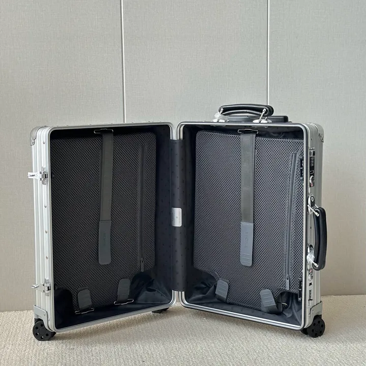 スーパーコピー リモワ スーツケース