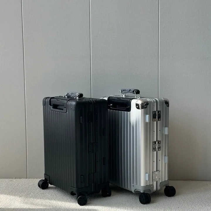 スーパーコピー リモワ スーツケース