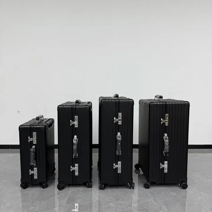 スーパーコピー リモワ スーツケース