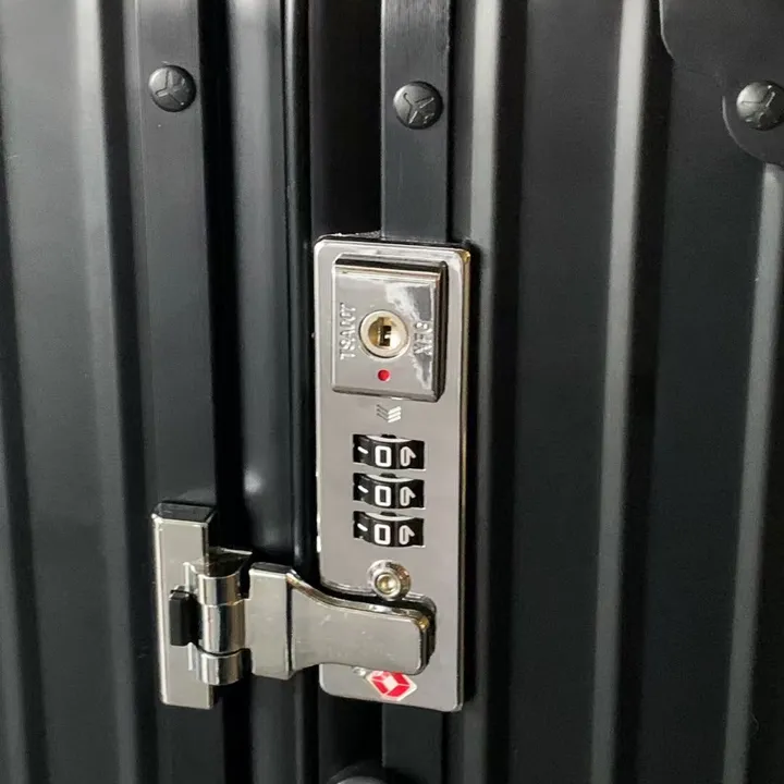 スーパーコピー リモワ スーツケース