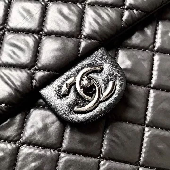 スーパーコピー シャネル スーツケース