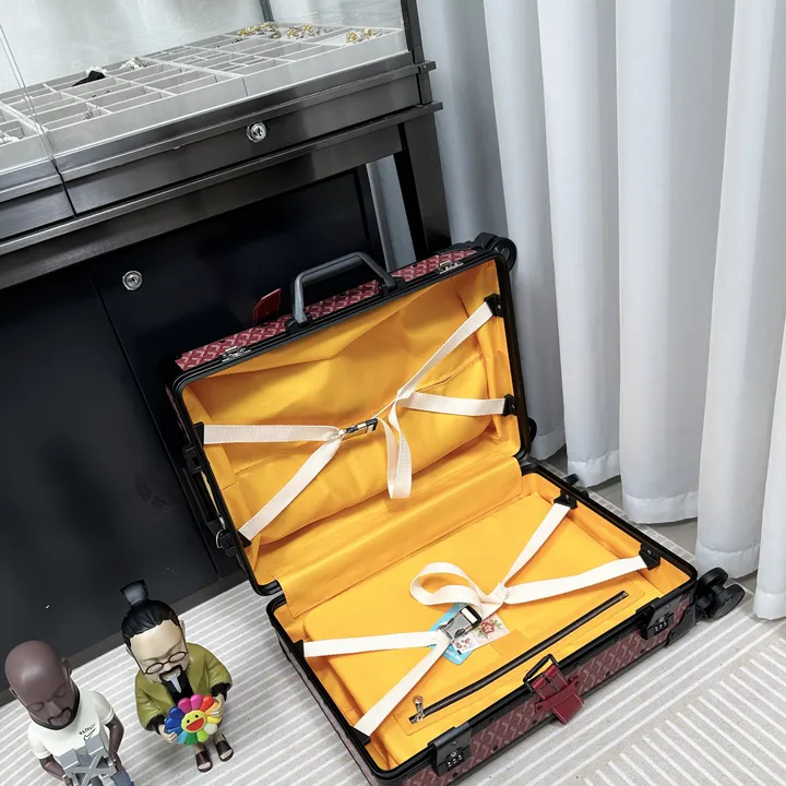 スーパーコピー フェンディ スーツケース