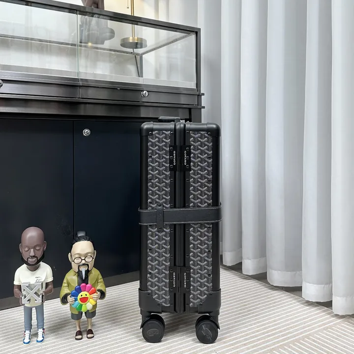 スーパーコピー フェンディ スーツケース