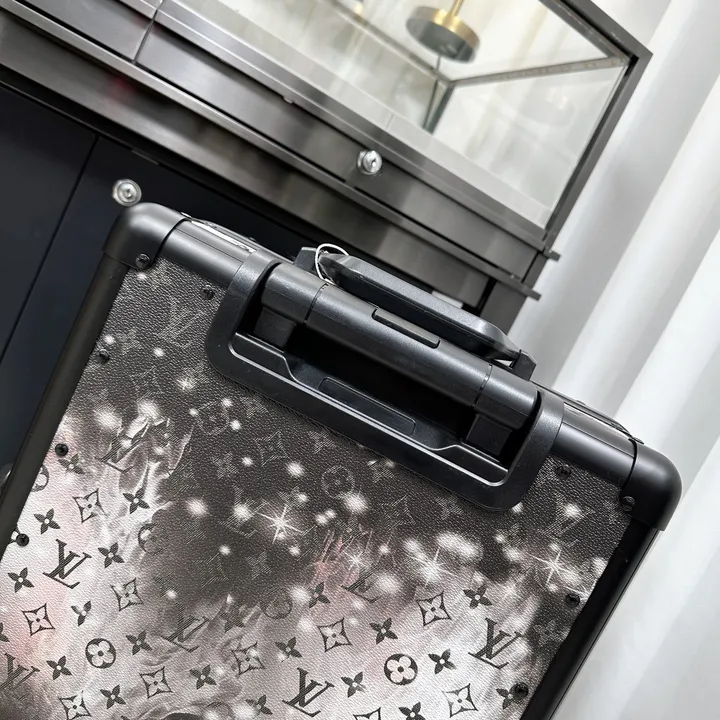 スーパーコピー ルイヴィトン スーツケース